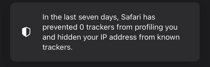 Notificación de Safari mostrando protección contra rastreadores y ocultación de dirección IP en los últimos siete días.