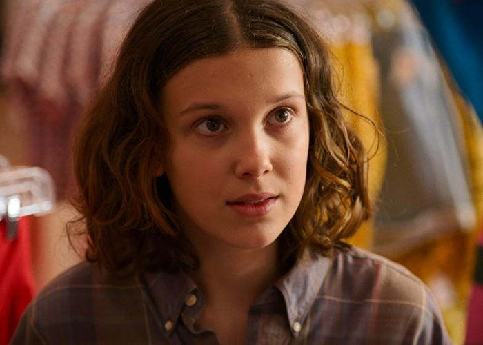 Millie Bobby Brown en primer plano de Stranger Things, capturando la atención de fans tras la viralización de la foto.